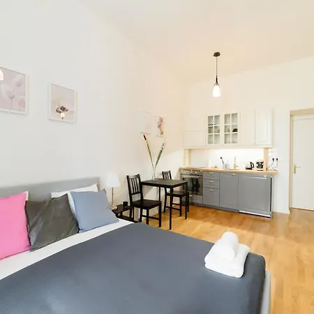 Cosy Studio Steps From Main Station And Museum Lejlighed *